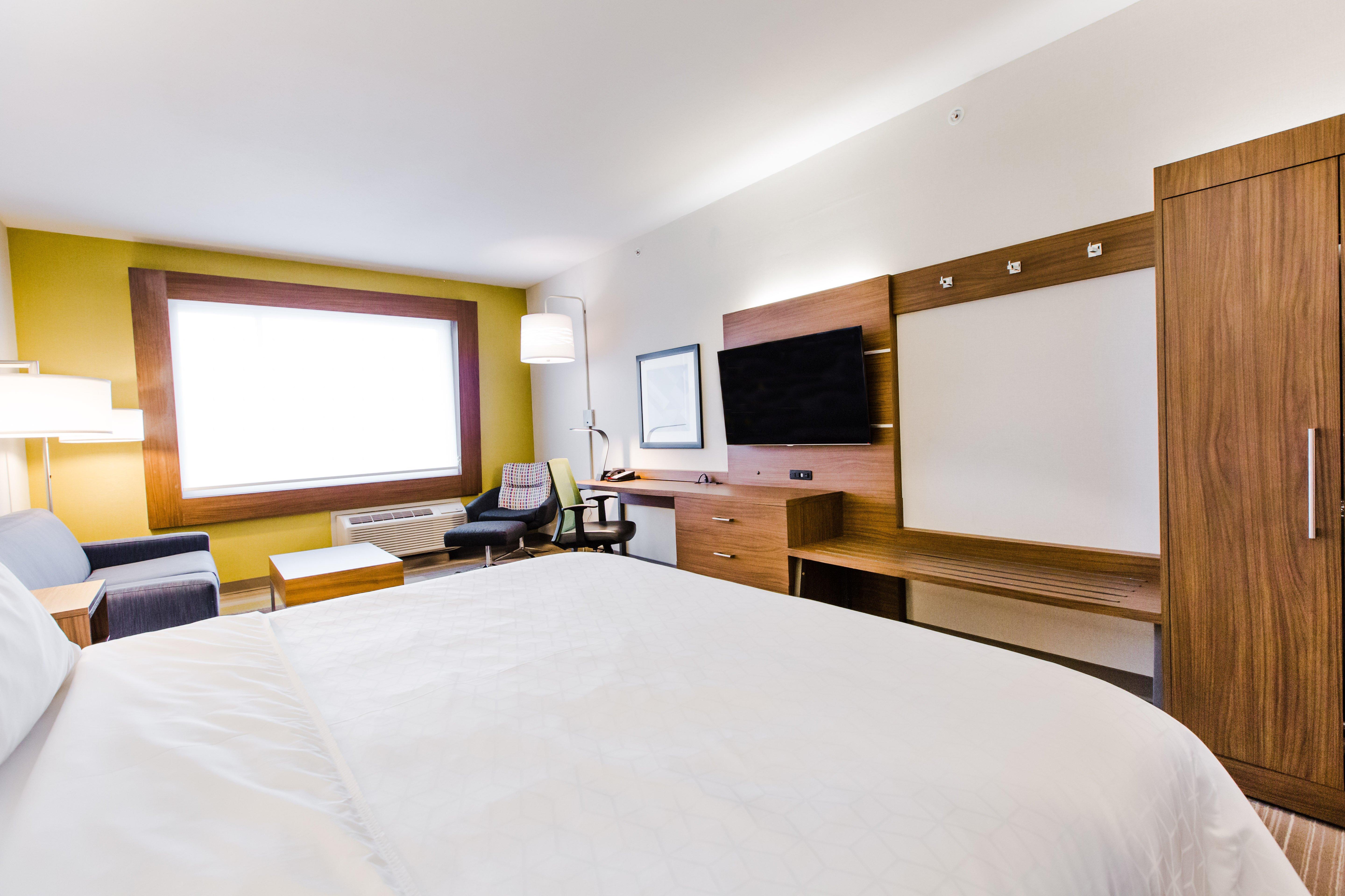 Holiday Inn Express & Suites - West Edmonton-Mall Area By Ihg Exterior photo