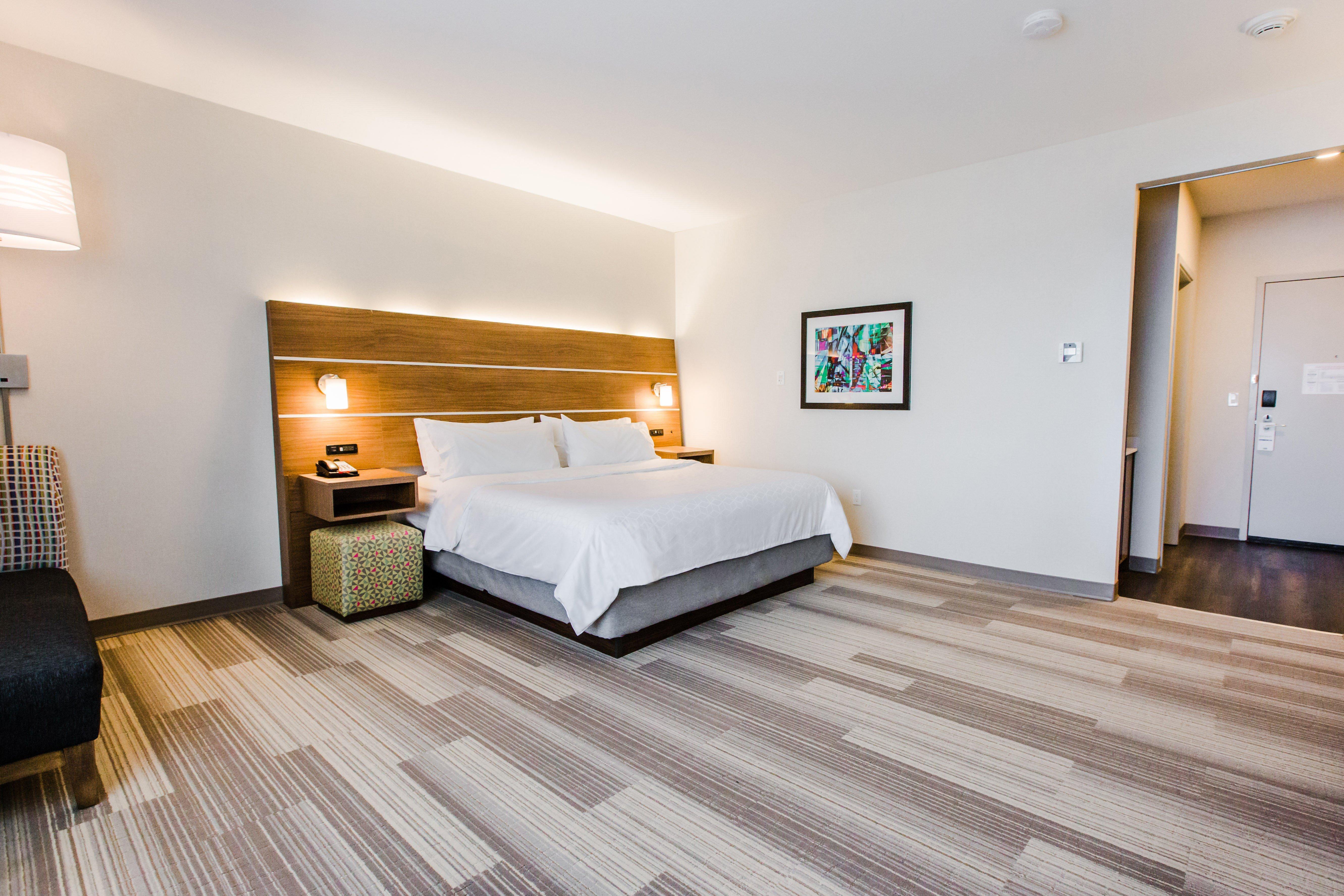Holiday Inn Express & Suites - West Edmonton-Mall Area By Ihg Exterior photo