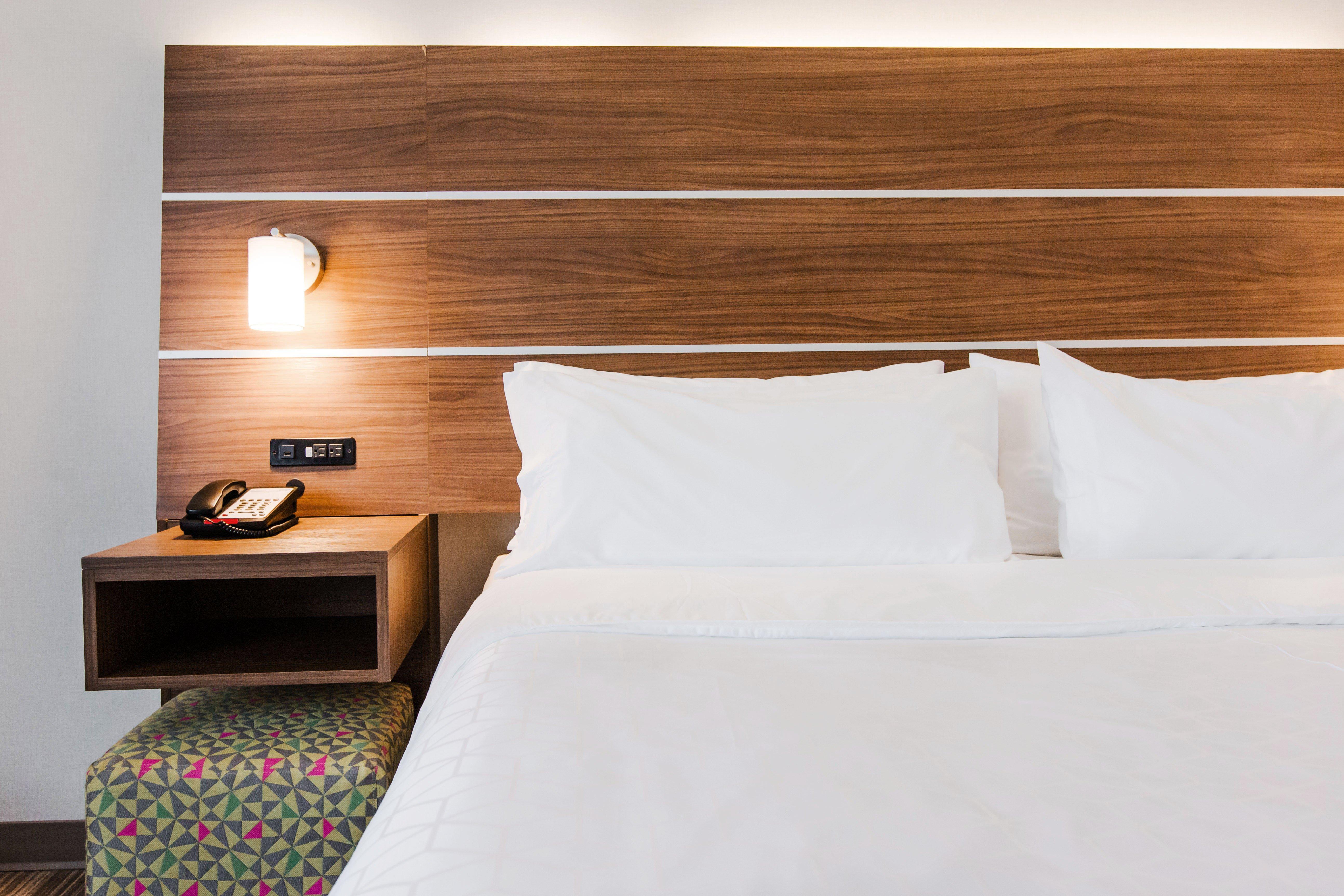 Holiday Inn Express & Suites - West Edmonton-Mall Area By Ihg Exterior photo