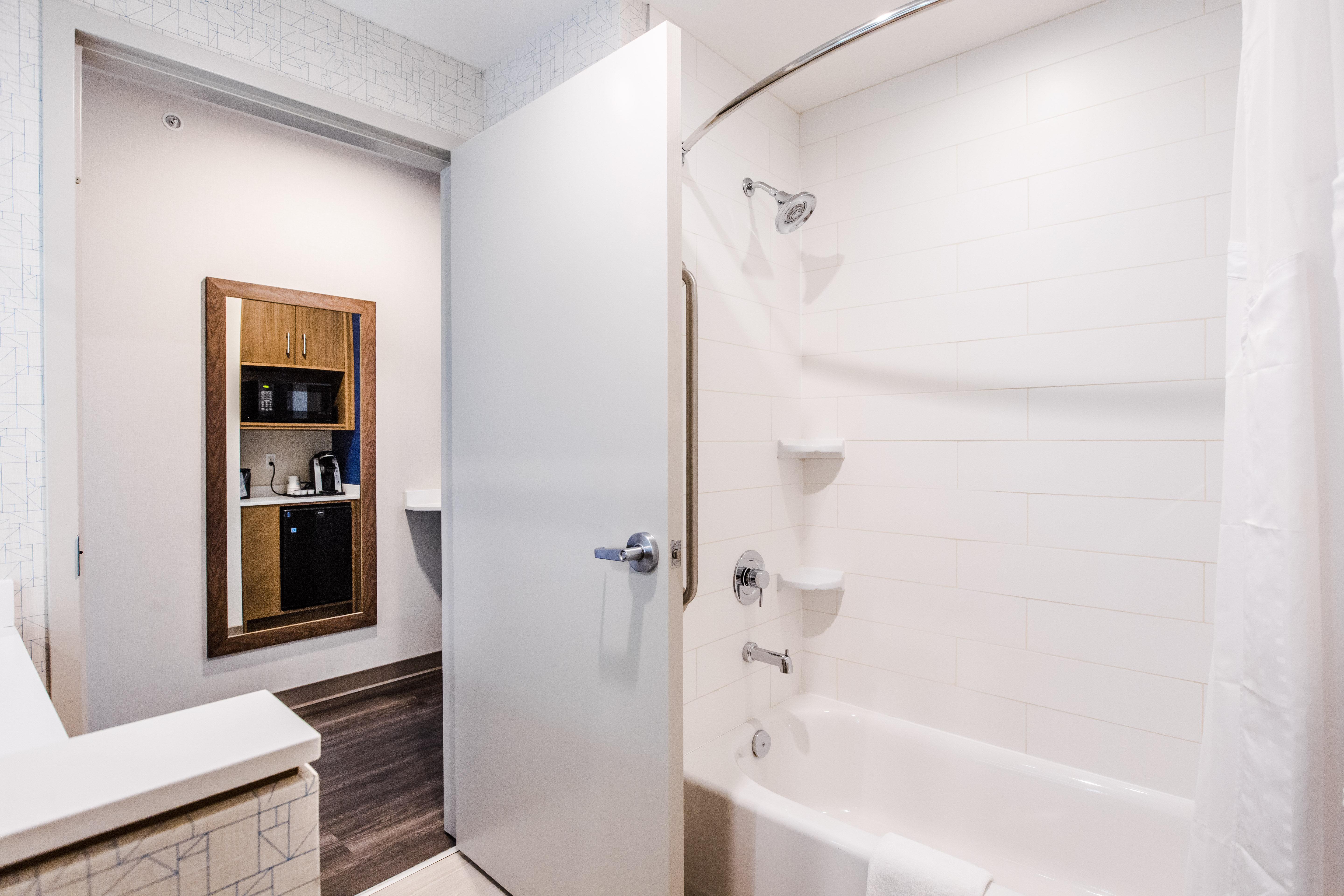Holiday Inn Express & Suites - West Edmonton-Mall Area By Ihg Exterior photo