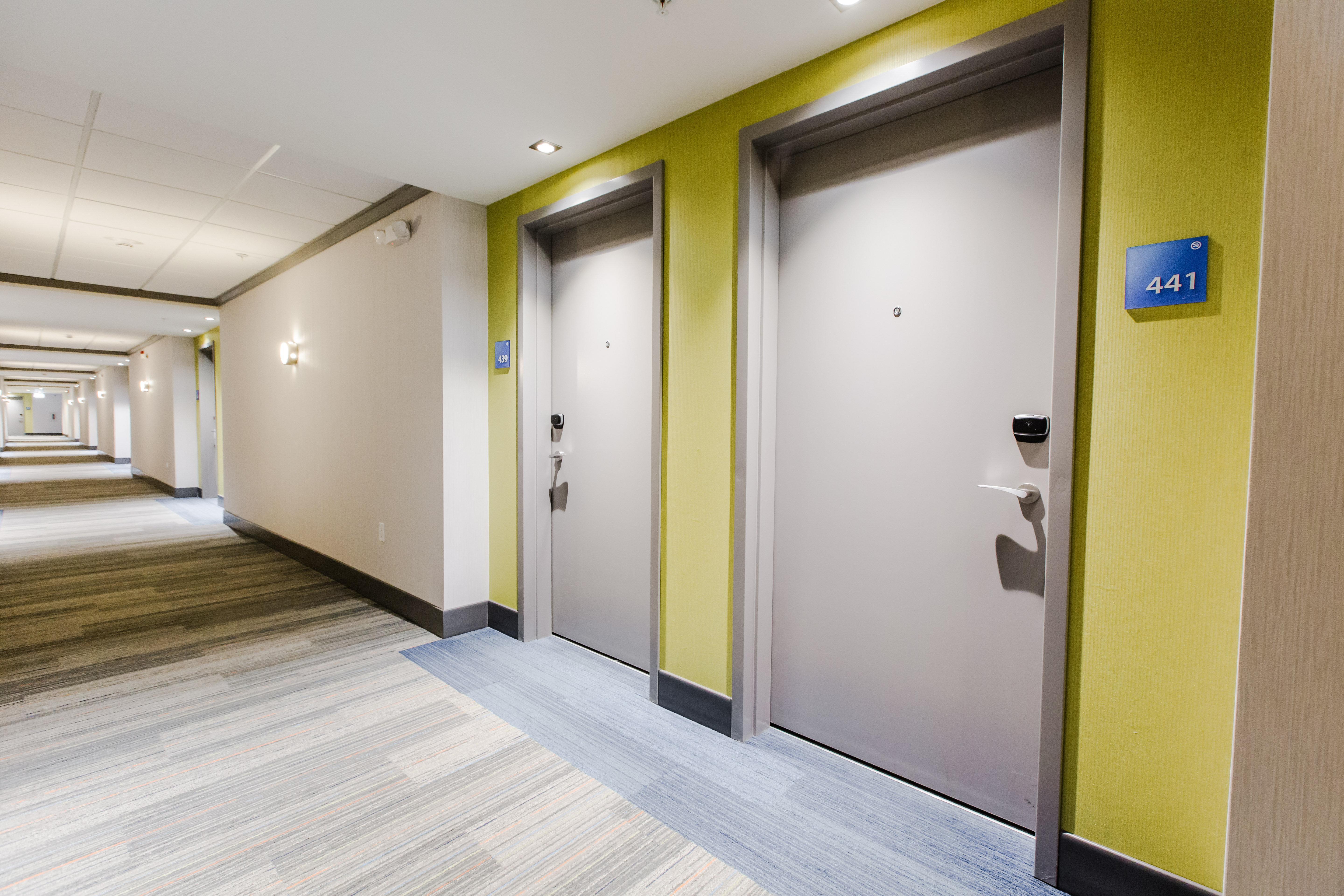 Holiday Inn Express & Suites - West Edmonton-Mall Area By Ihg Exterior photo